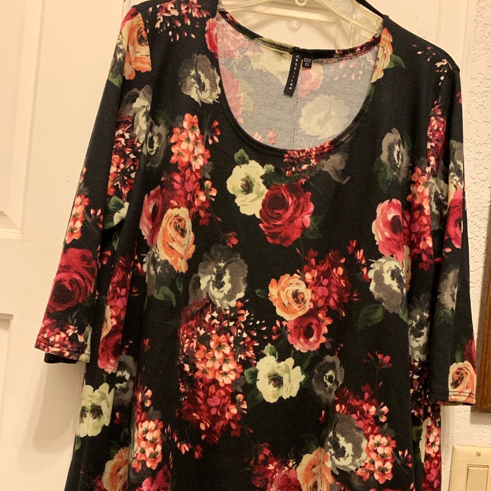 EUC Obsession Black Floral Blouse Size 2X